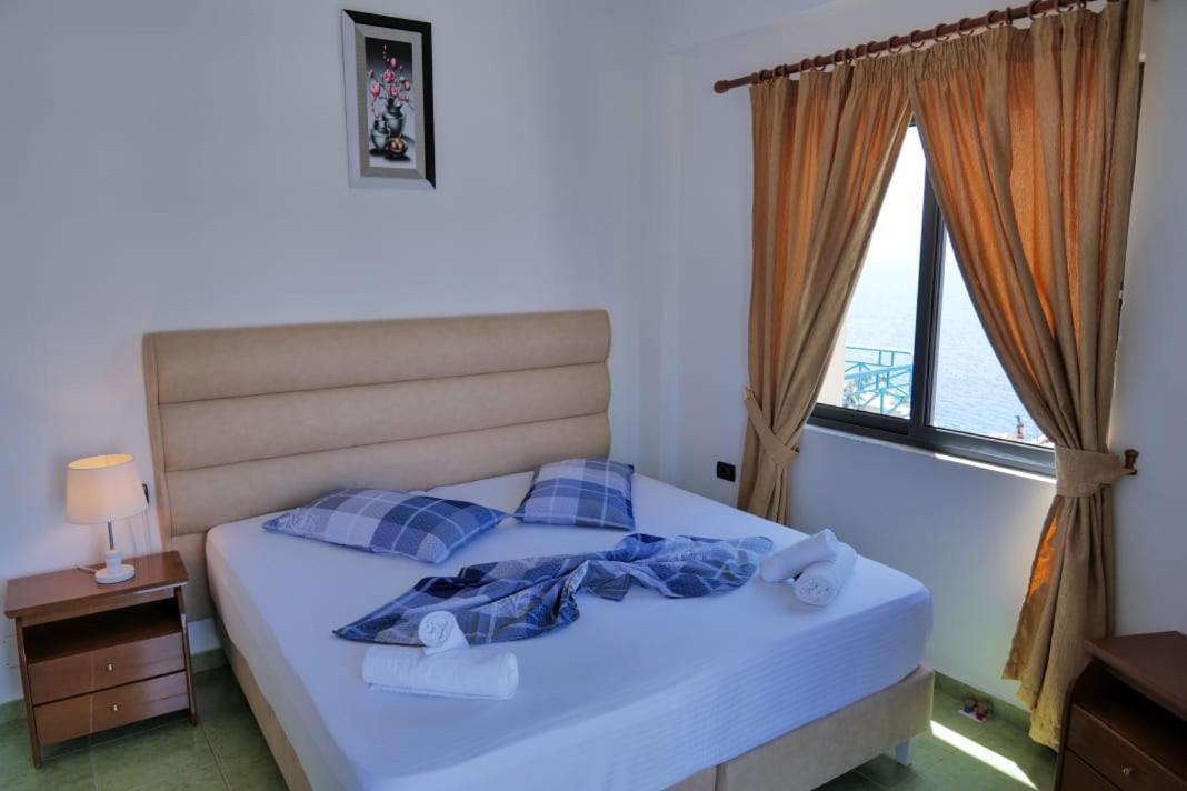 Blue Heaven Hotel Саранде Екстериор снимка