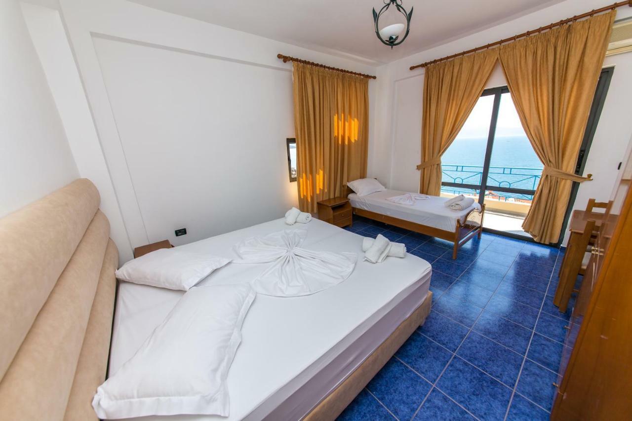 Blue Heaven Hotel Саранде Екстериор снимка