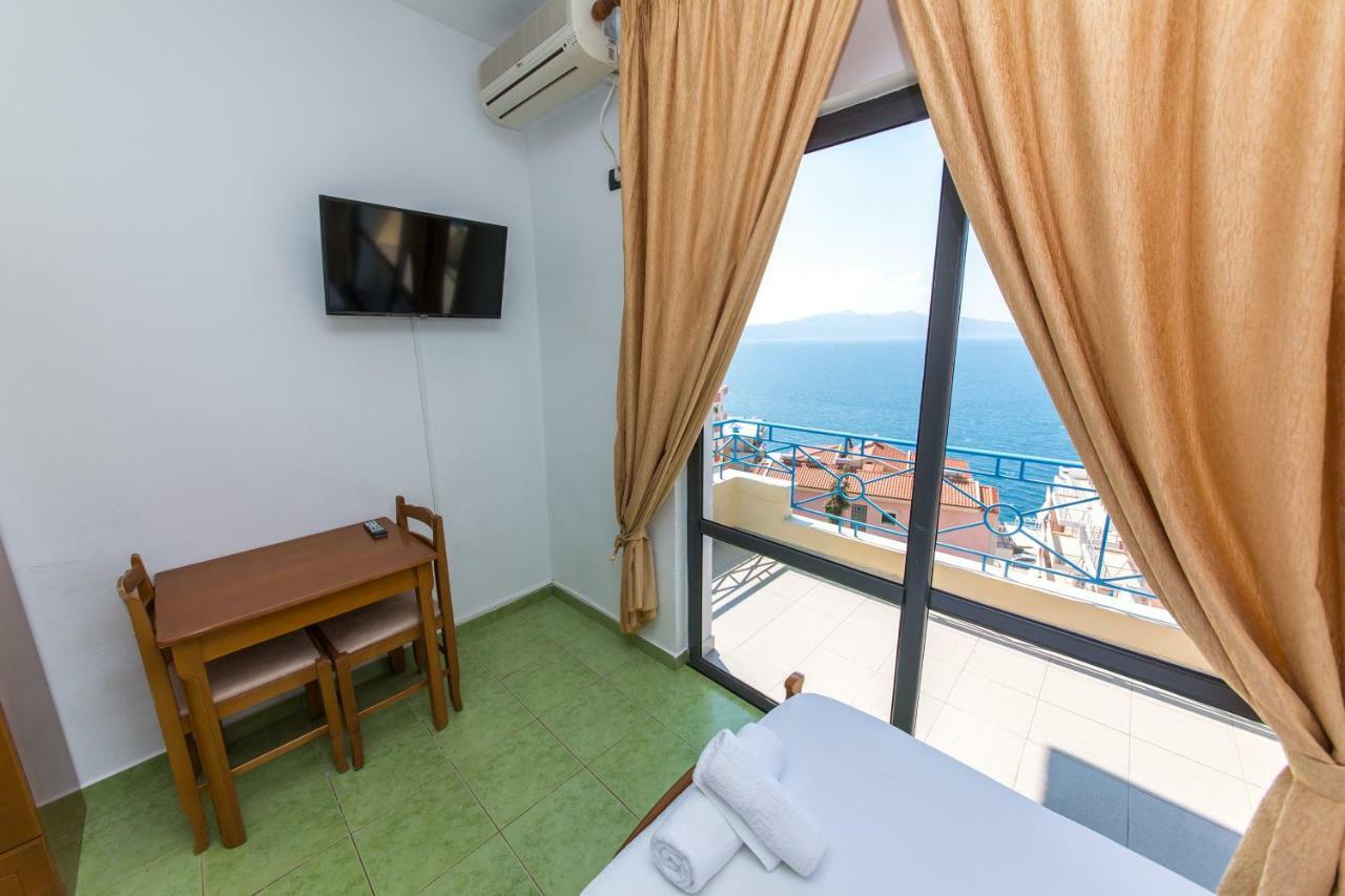 Blue Heaven Hotel Саранде Екстериор снимка