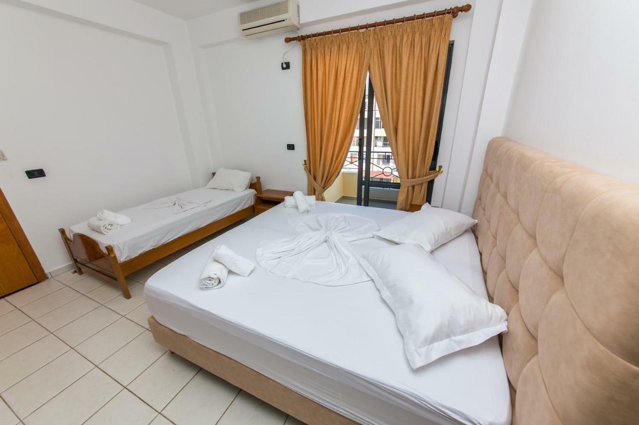 Blue Heaven Hotel Саранде Екстериор снимка